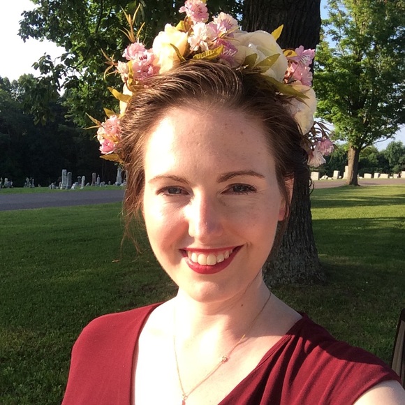 Meet your Posher, Elisabeth - Picture 3 of 6